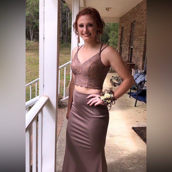Dresses & Skirts - Gorgeous prom dress!!!